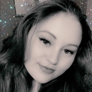 Meet your Posher, Michaela